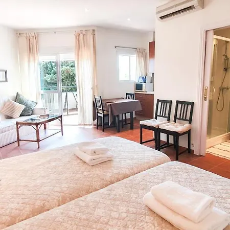 Skol 329 - Spacious Beachfront Studio With Sea Views Marbella Exterior photo