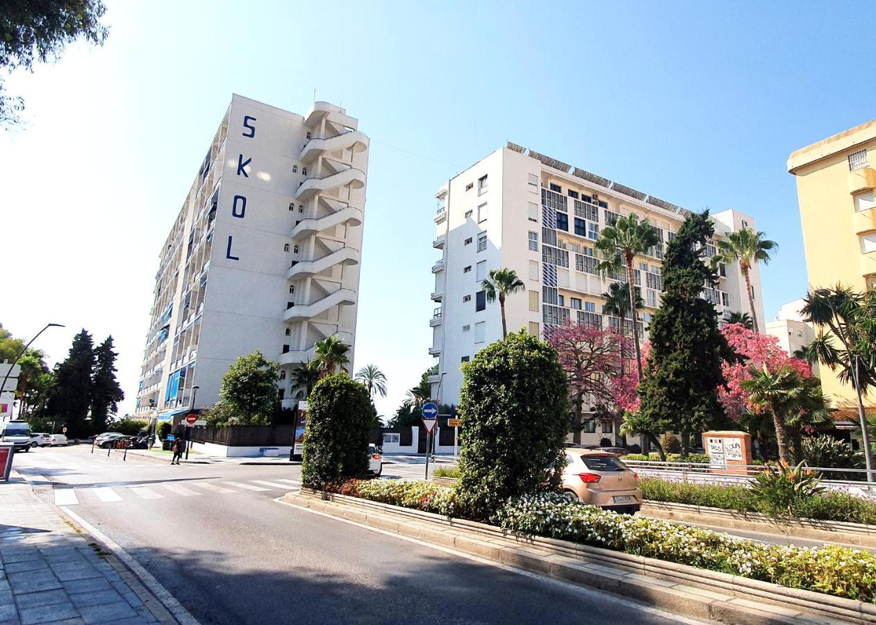 Skol 329 - Spacious Beachfront With Sea Views